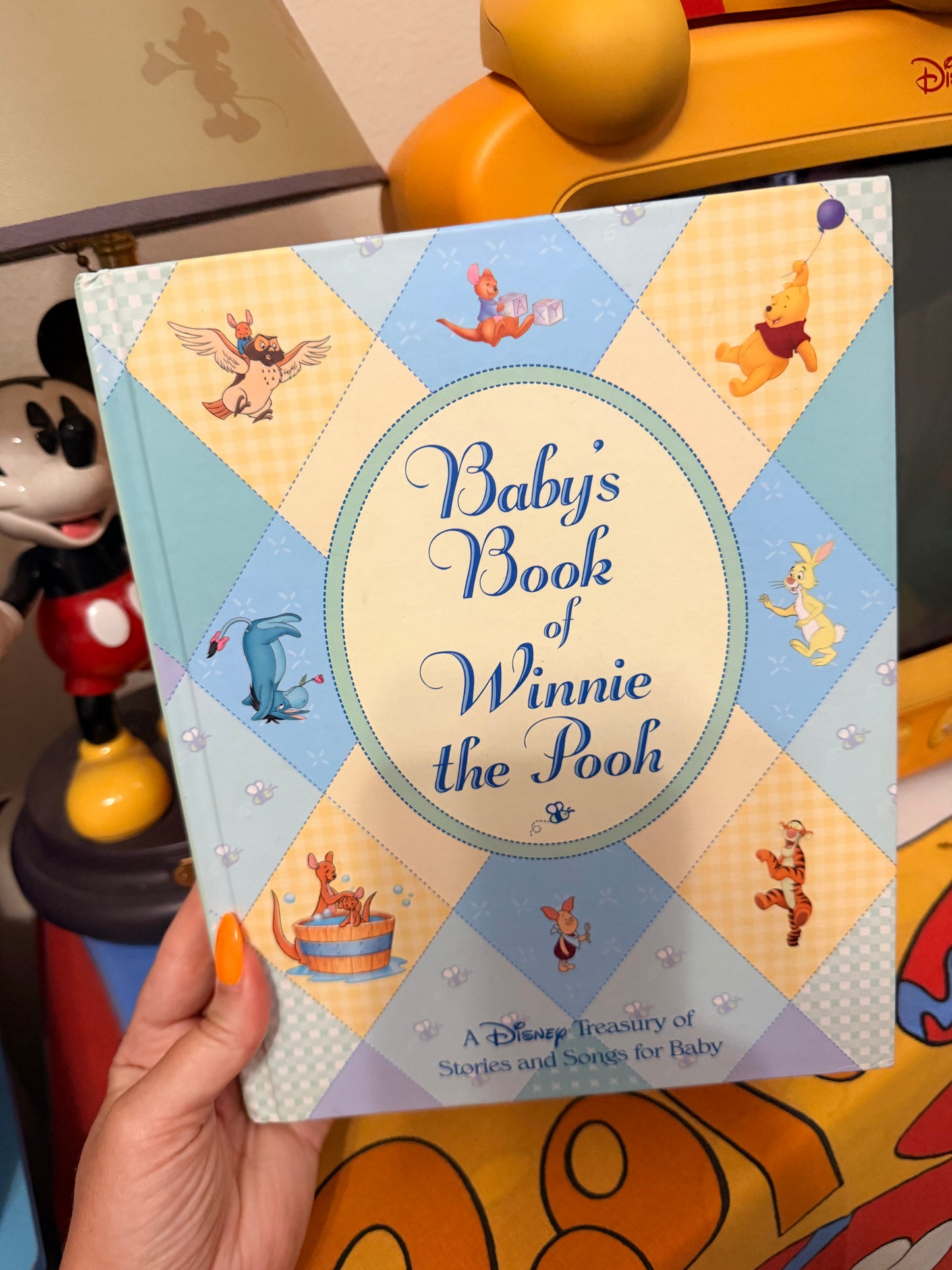 Baby’s Book of Winnie The Pooh