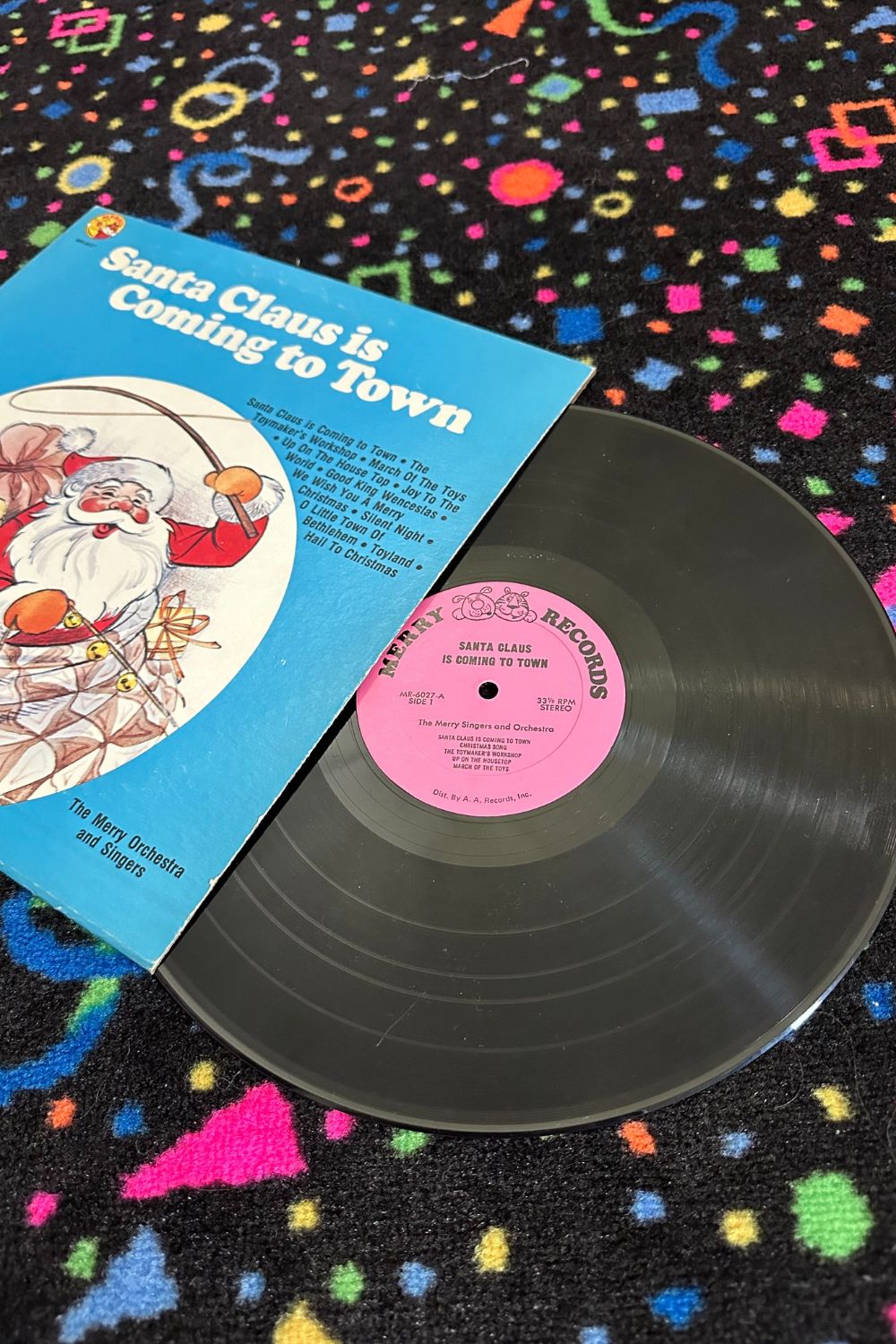 SANTA CLAUS IS COMING TO TOWN VINYL RECORD*