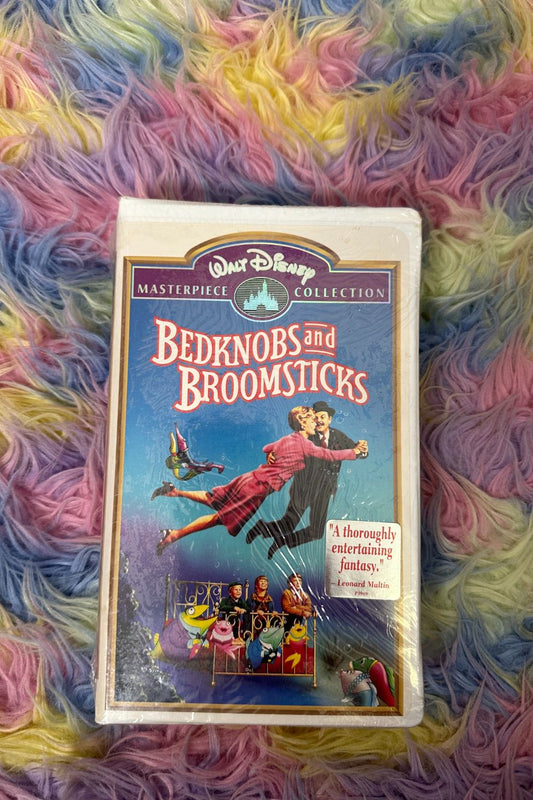 BEDKNOBS AND BROOMSTICKS VHS (SEALED)*