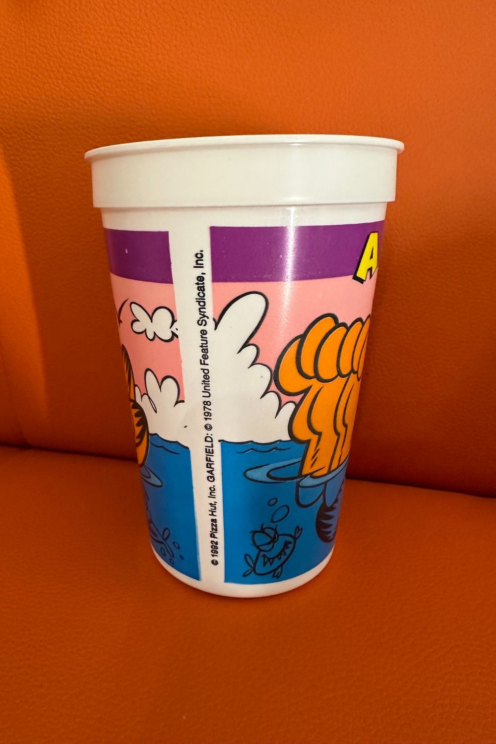 1993 PIZZA HUT GARFIELD FLOAT CUP*