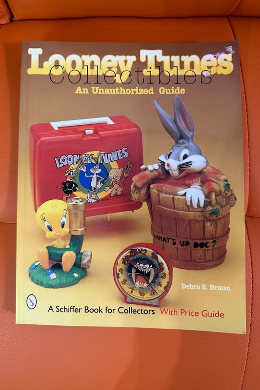 1999 LOONEY TUNES COLLECTIBLES BOOK*