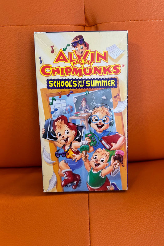 ALVIN & THE CHIPMUNKS: SCHOOLS OUT FOR THE SUMMER VHS*