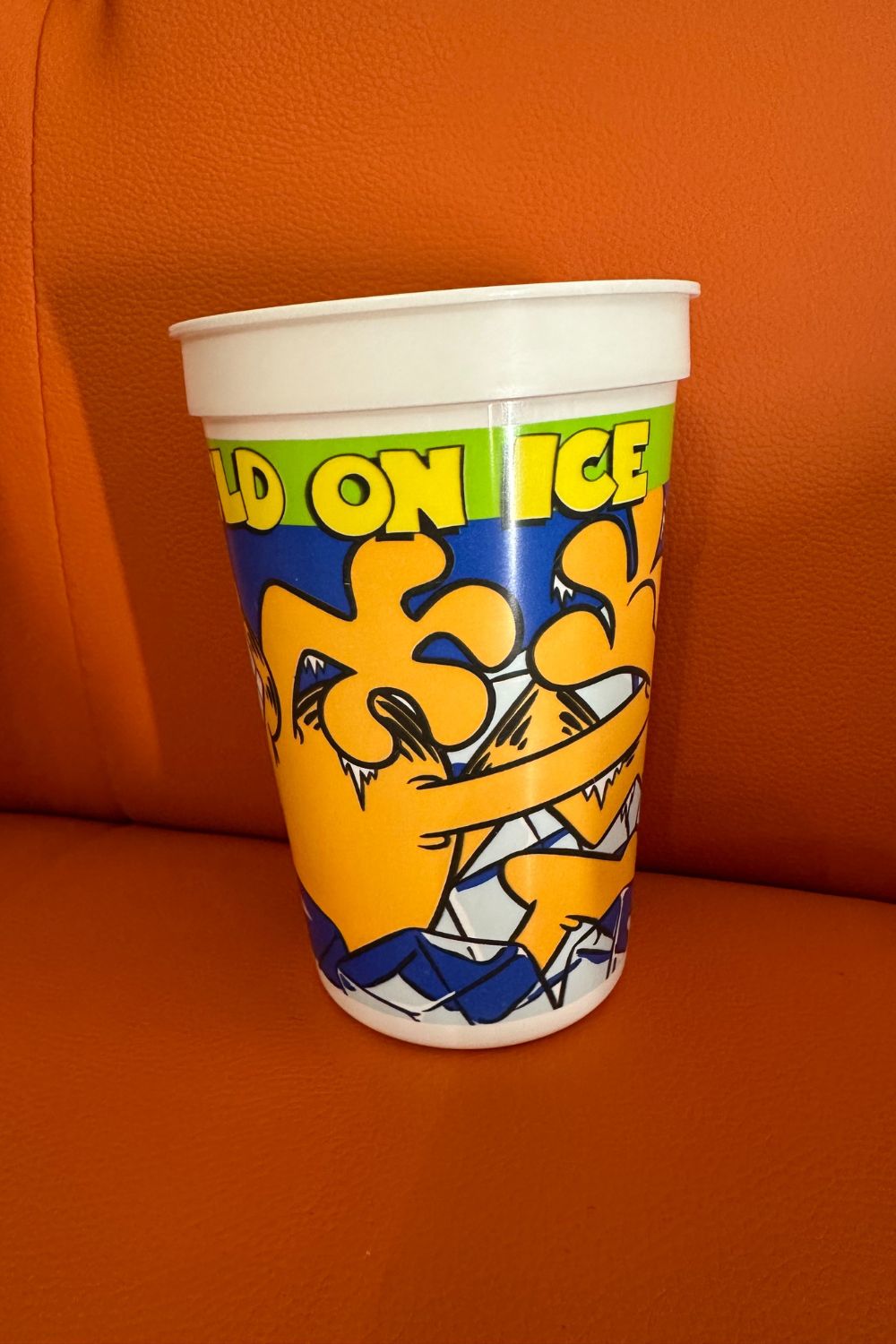 1993 PIZZA HUT GARFIELD ON ICE CUP*