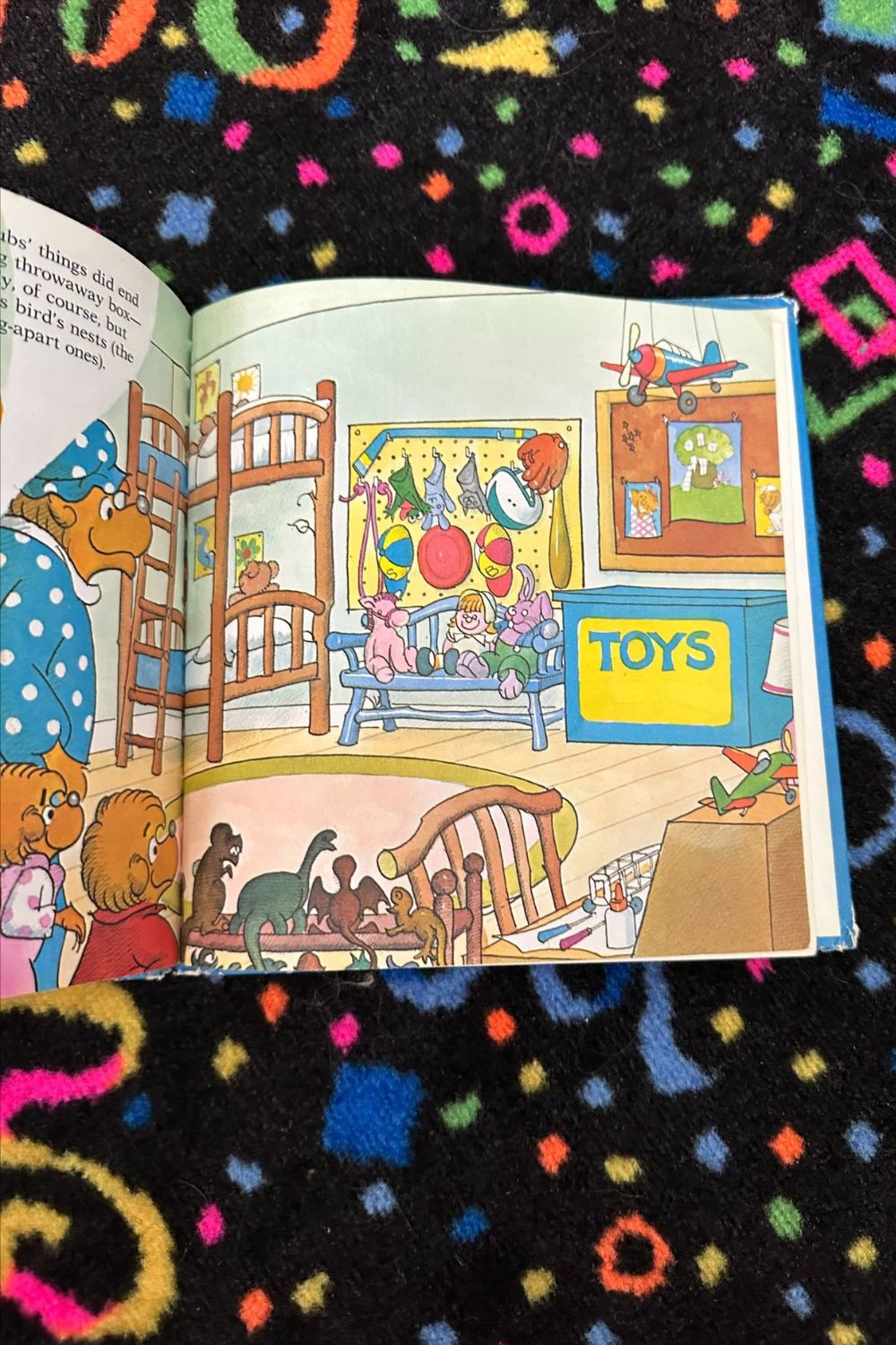 THE BERENSTAIN BEARS ANG THE MESSY ROOM BOOK (HARDCOVER)*