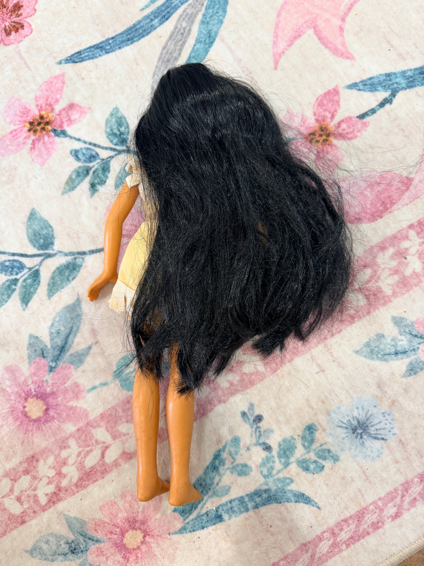 Vintage applause Pocahontas doll