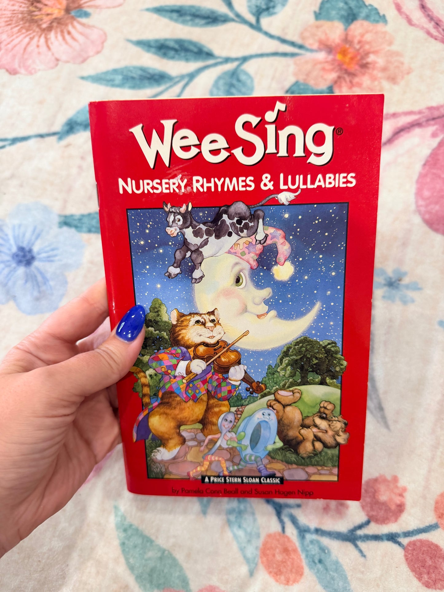Wee sing nursery rhymes and lullabies book