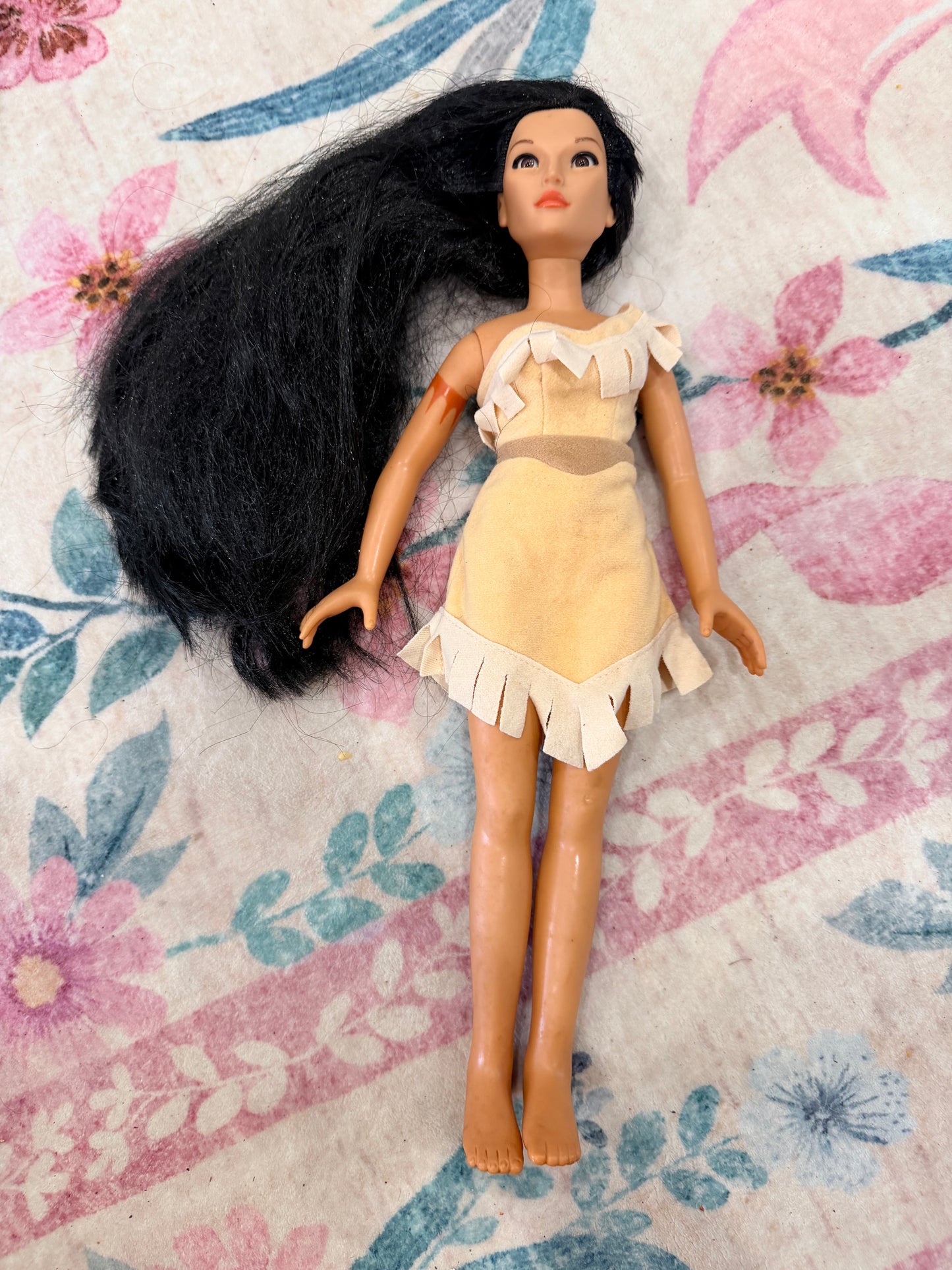 Vintage applause Pocahontas doll