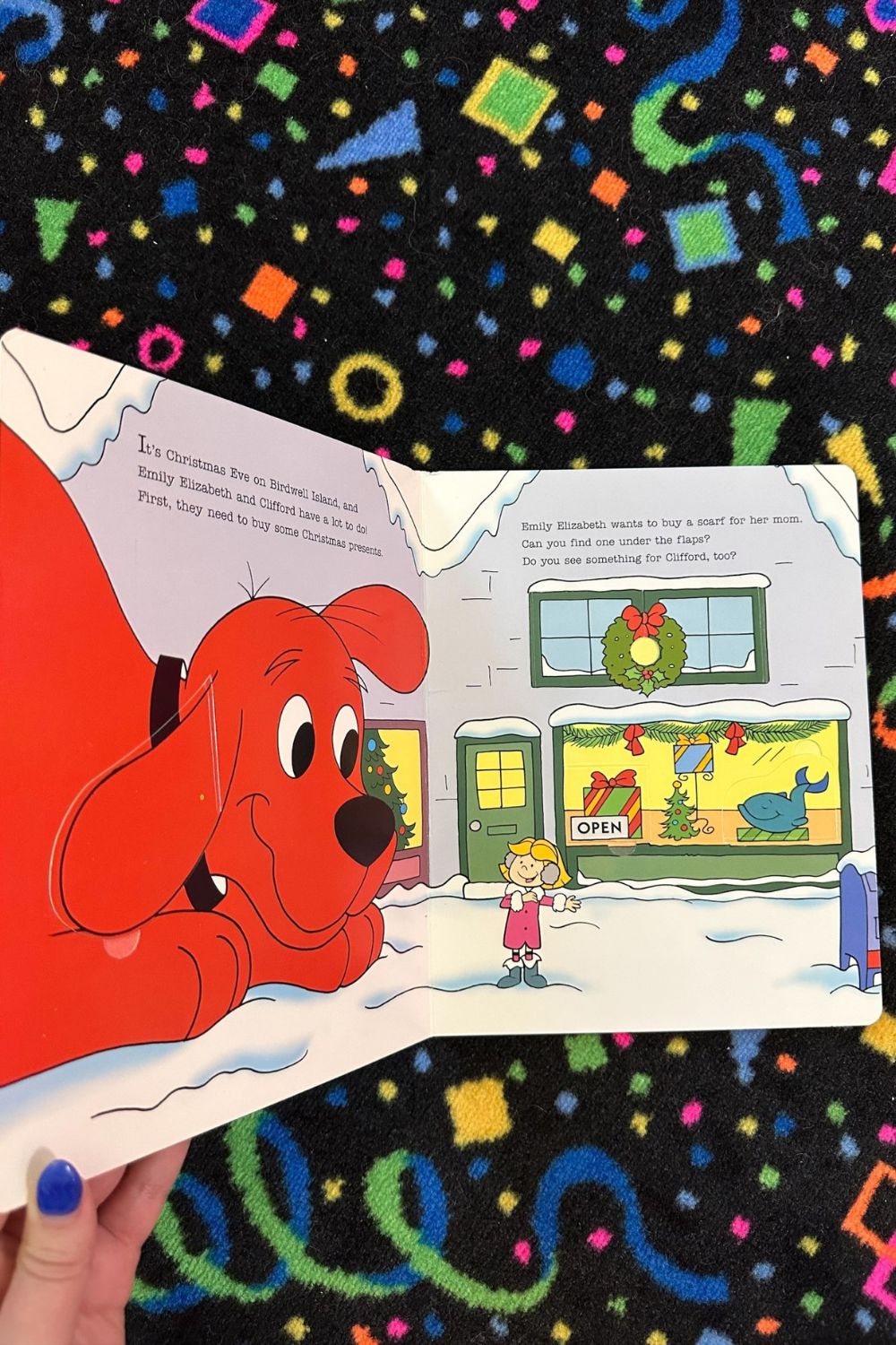 CLIFFORD'S CHRISTMAS PRESENTS BOOK*