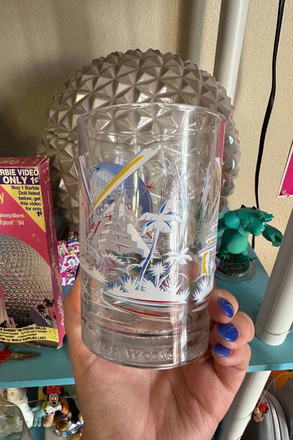 25th ANNIVERSARY DISNEY EPCOT GLASS*