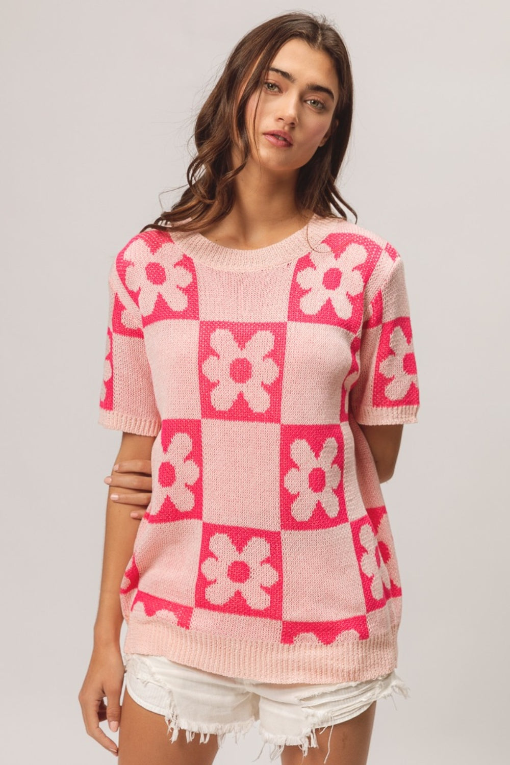 CHECKERED BLOSSOM SHORT SLEEVE SWEATER