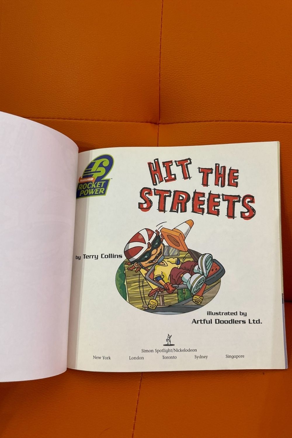 ROCKET POWER HIT THE STREETS BOOK*