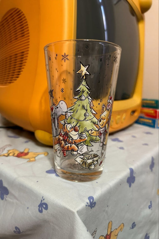 WINNIE CHRISTMAS TIME GLASS*