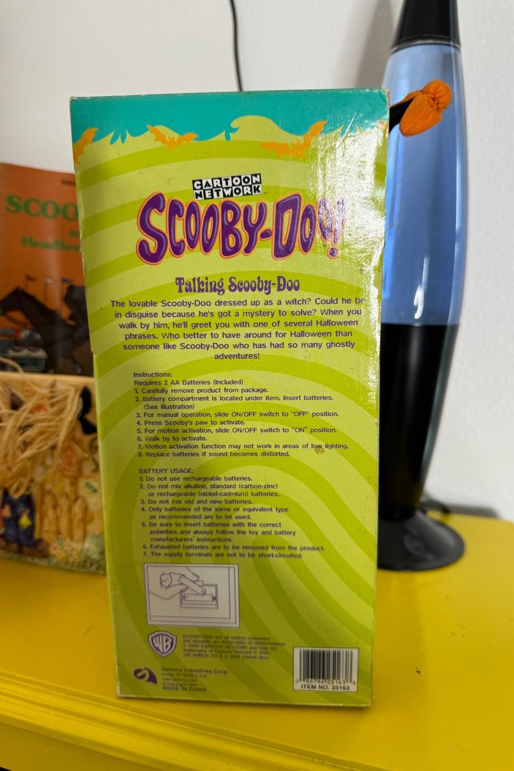 VINTAGE 2000 SCOOBY-DOO MOTION ACTIVATED TALKING DOG HALLOWEEN TOY W/ WITCH HAT*