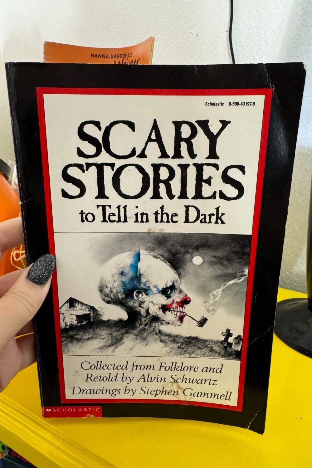 SCARY STORIES TO TELL IN THE DARK BOOK*