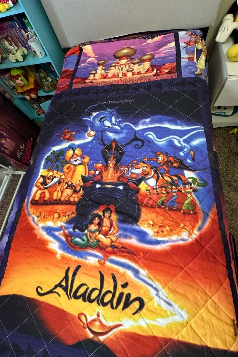 QUEEN SIZE ALADDIN QUILT*