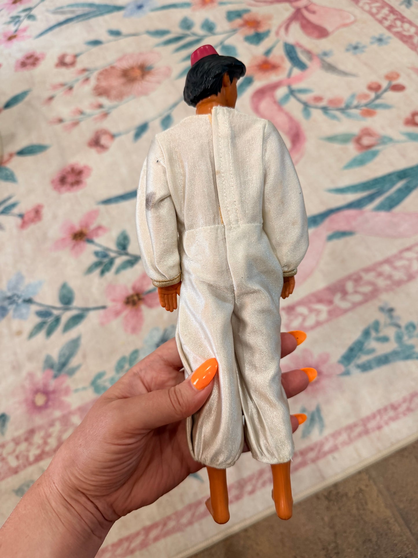 Aladdin outfit doll