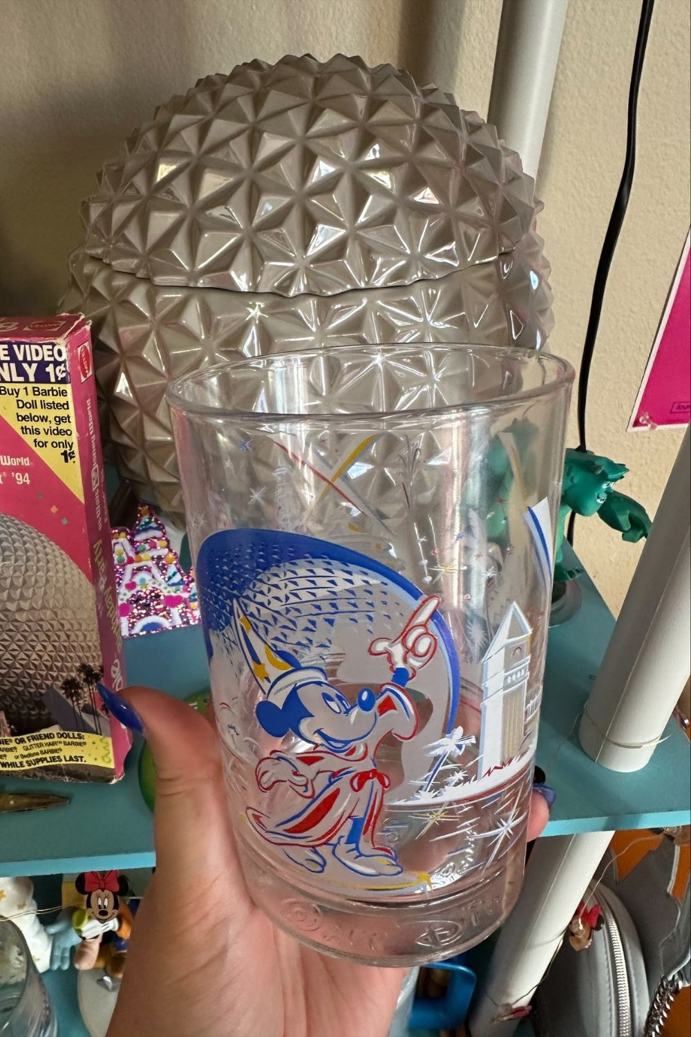 25th ANNIVERSARY DISNEY EPCOT GLASS*