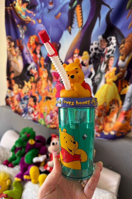 POOH LOVES HONEY SIP CUP*