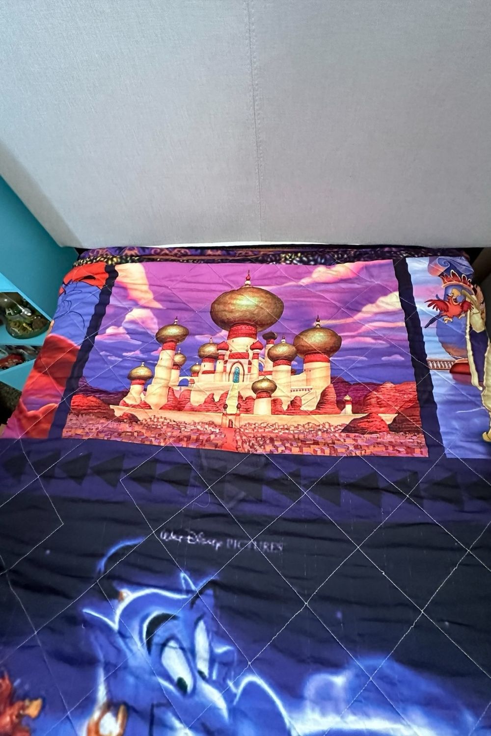 QUEEN SIZE ALADDIN QUILT*