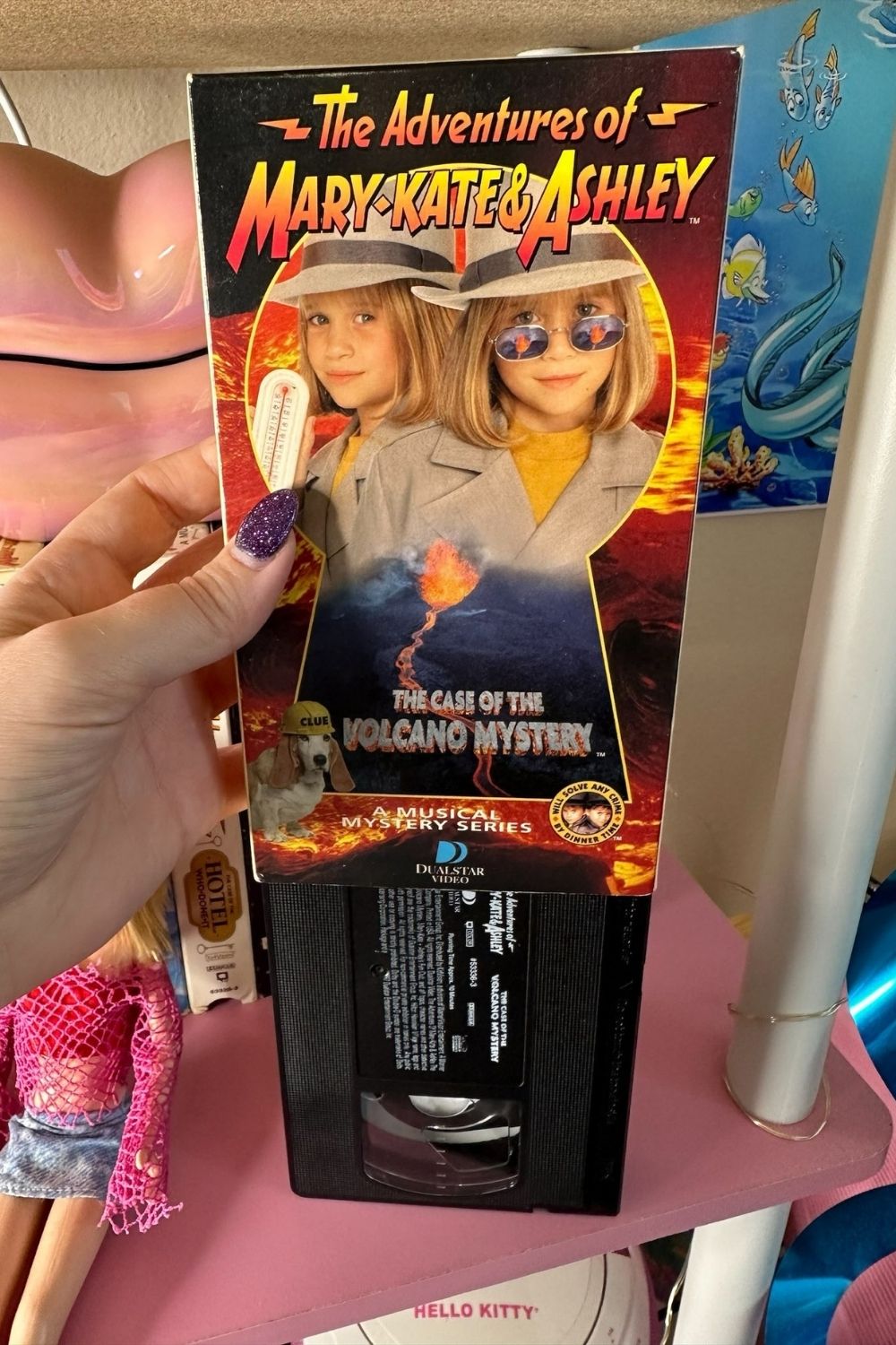 THE ADVENTURES OF MARY-KATE & ASHLEY: THE CASE OF THE VOLCANO MYSTERY VHS*