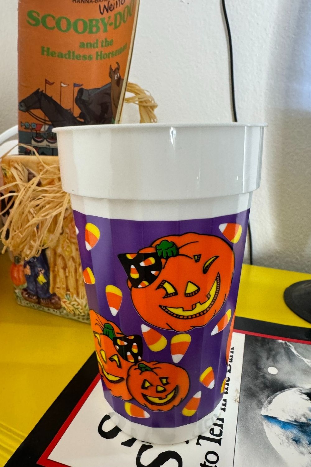 90’S VINTAGE PURPLE PUMPKINS CUP*