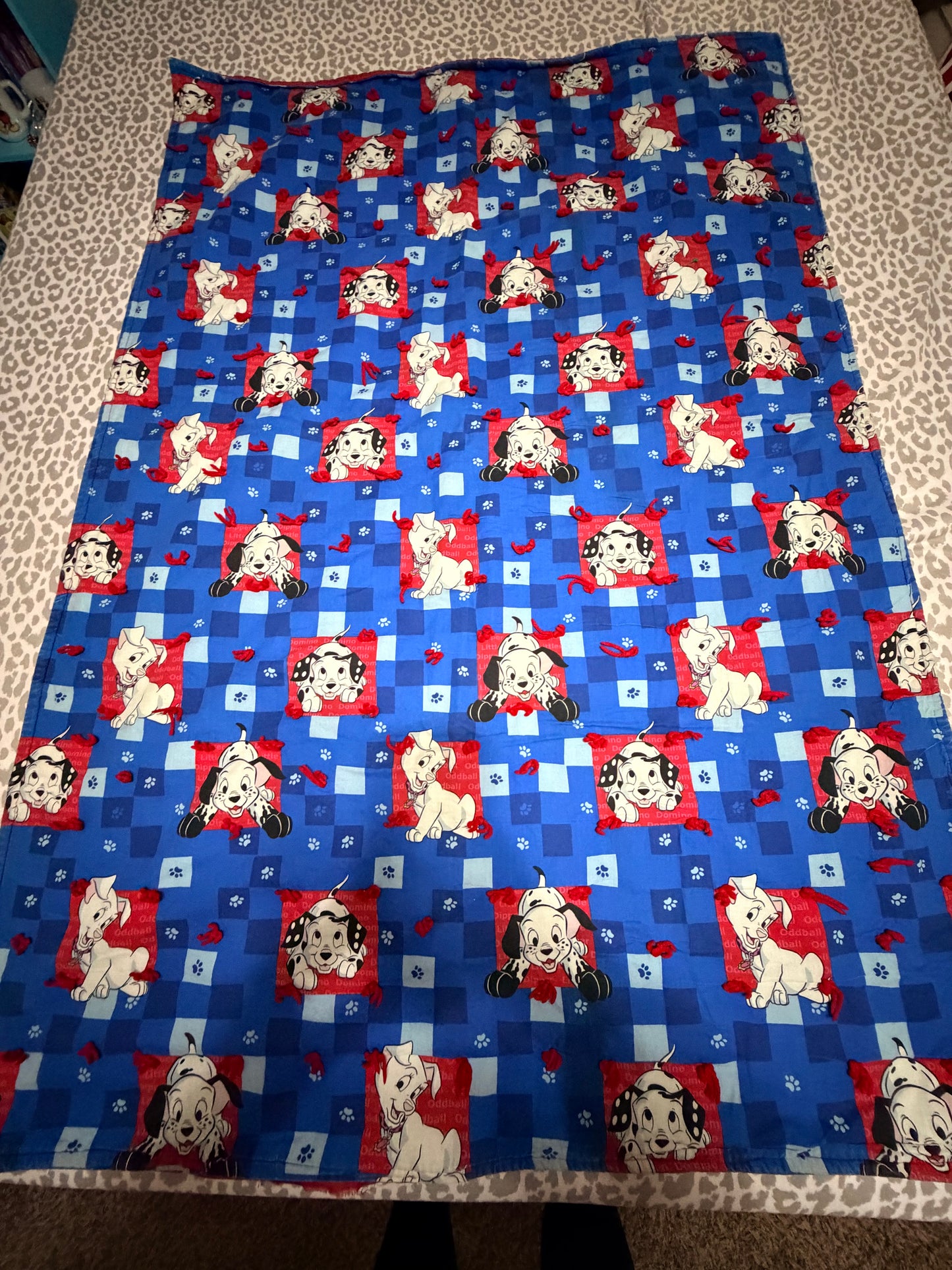 101 Dalmatians throw blanket