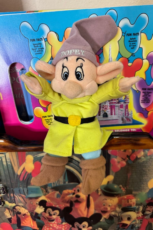 DOPEY PLUSH*