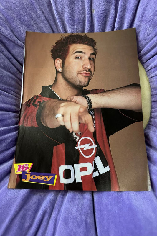 OCTOBER 1999 16 MAGAZINE PAGE JOEY FATONE/POSTERS AD*