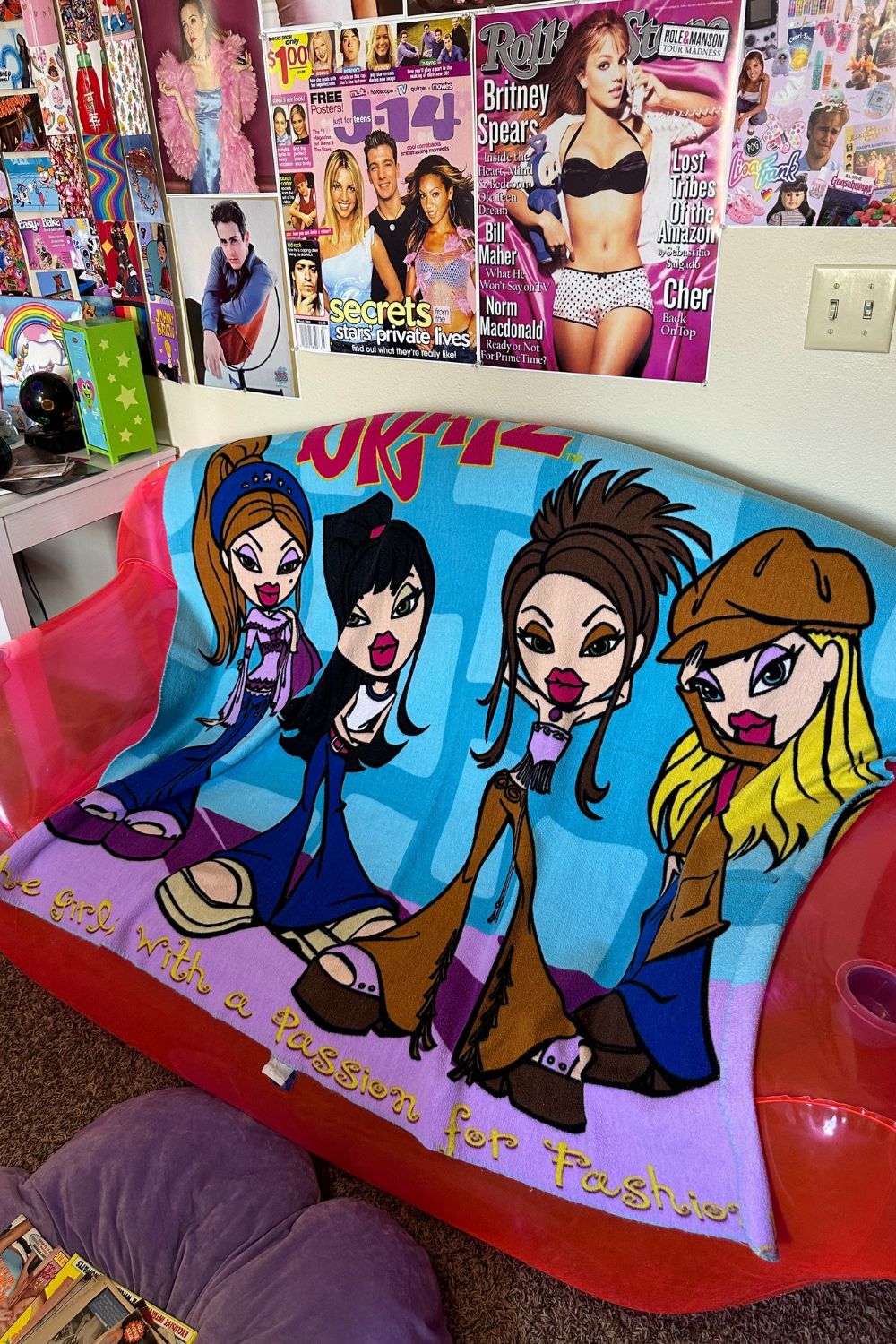 BRATZ THROW BLANKET*