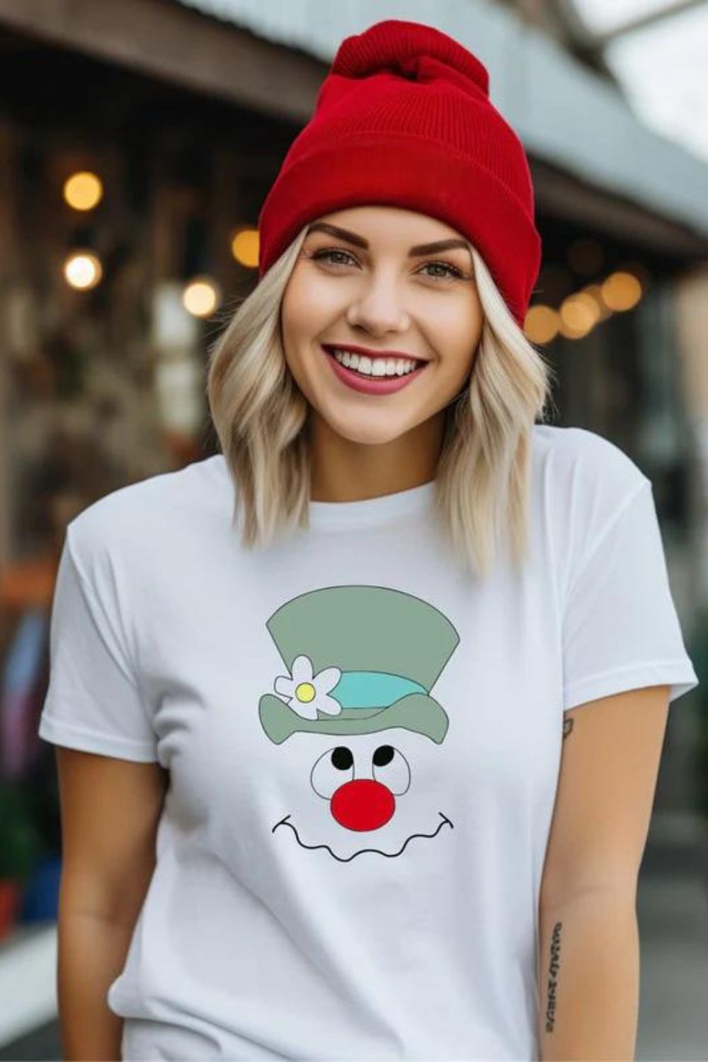 FROSTY THE SNOWMAN GRAPHIC TEE