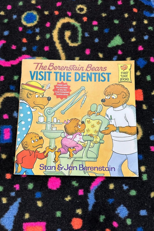 THE BERENSTAIN BEARS VISIT THE DENTIST*