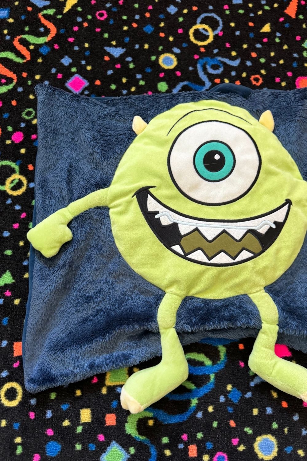 MIKE WAZOWSKI PILLOW CASE*