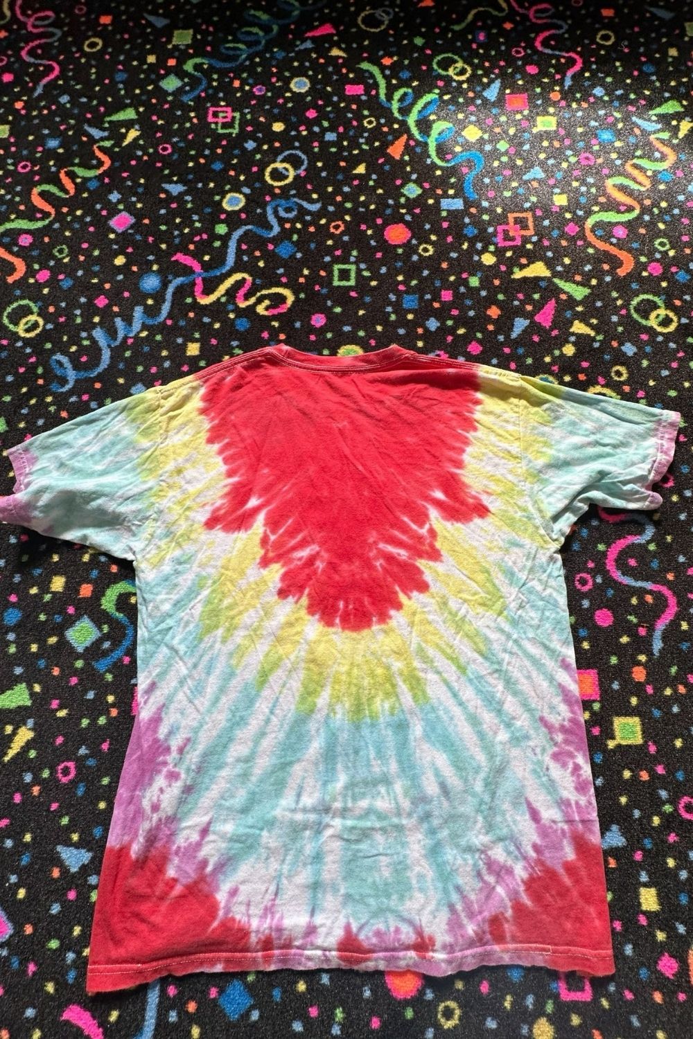 BEST OF THE 90'S TYE DYE TEE*