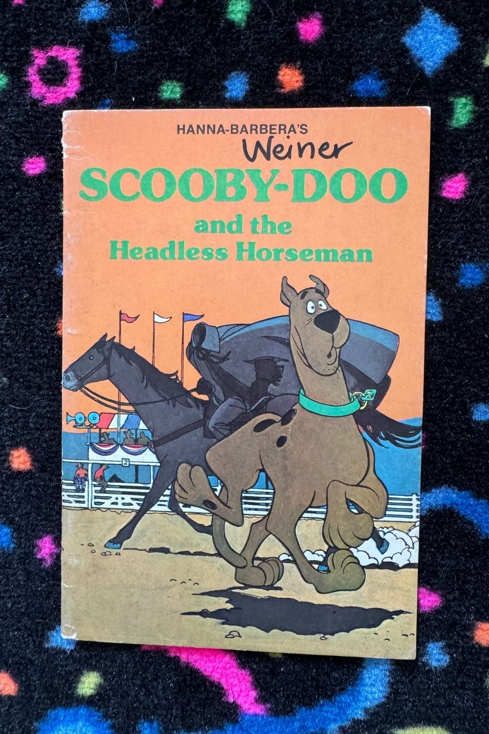 SCOOBY-DOO AND THE HEADLESS HORSEMEN BOOK*