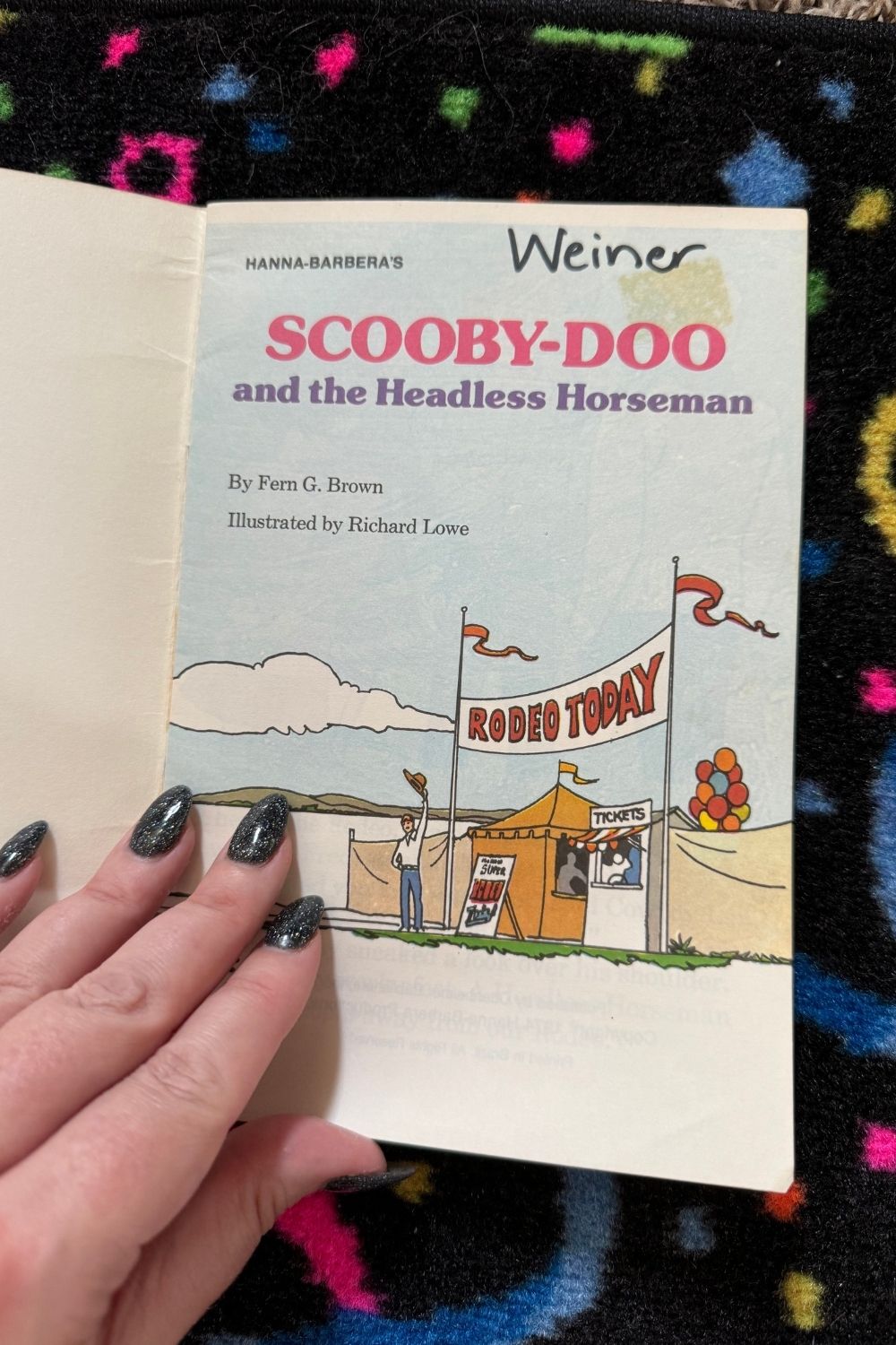 SCOOBY-DOO AND THE HEADLESS HORSEMEN BOOK*