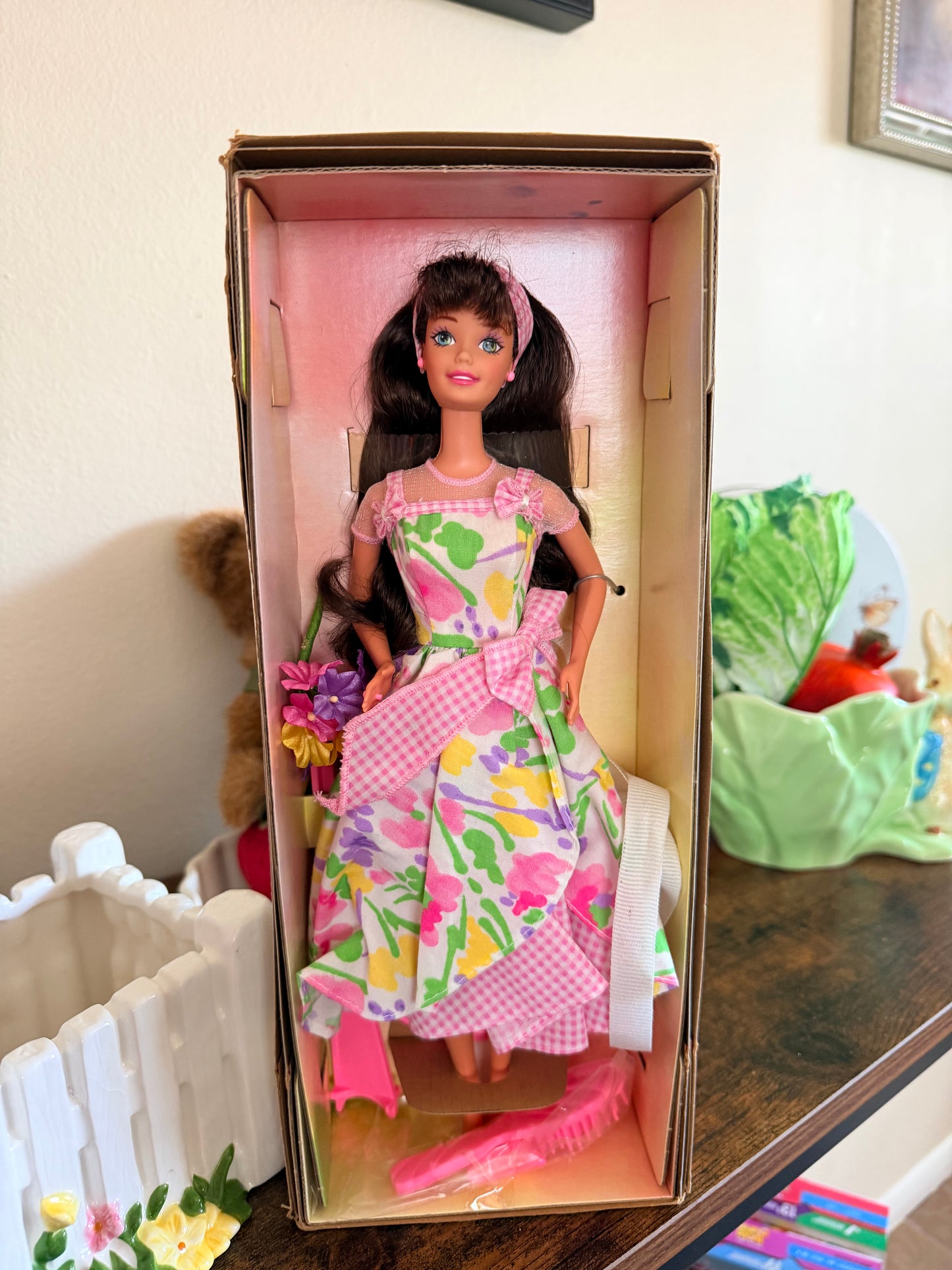 1996 spring petals Barbie second in the series