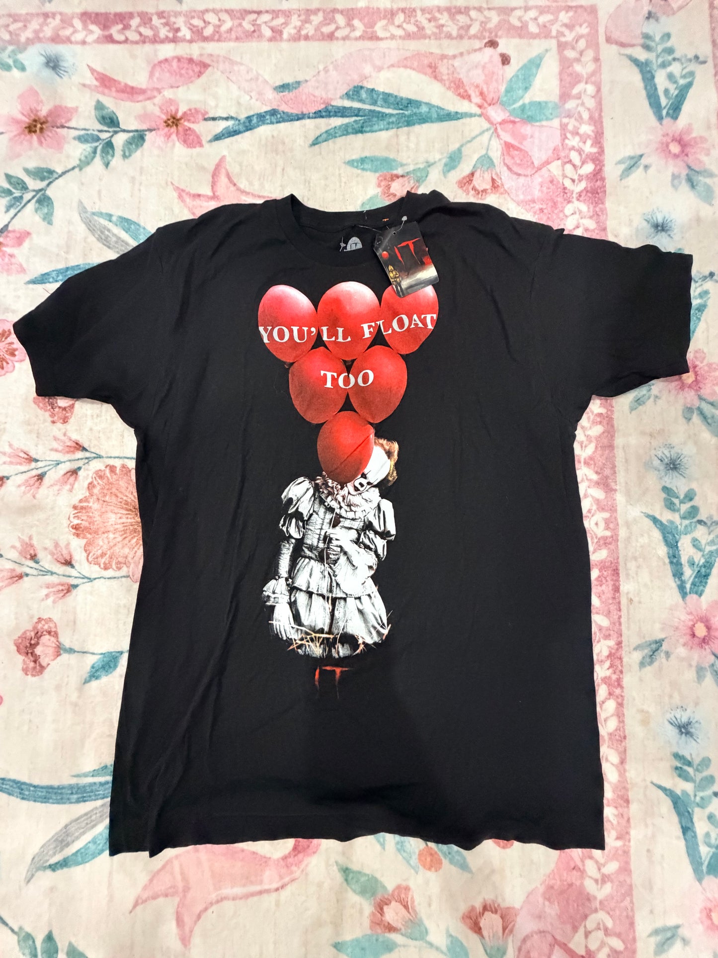 You’ll Float Too Tee XL