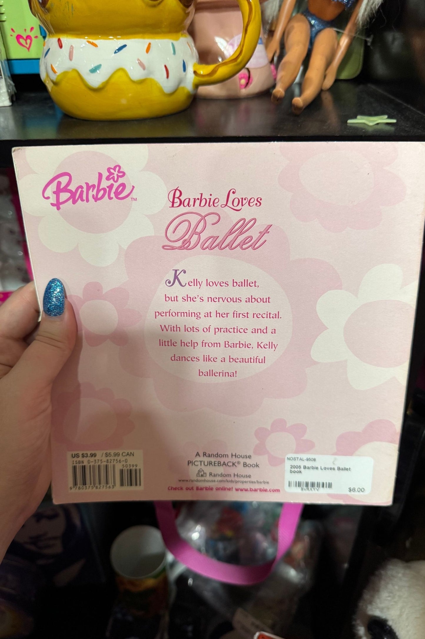 2005 BARBIE LOVES BALLET BOOK*