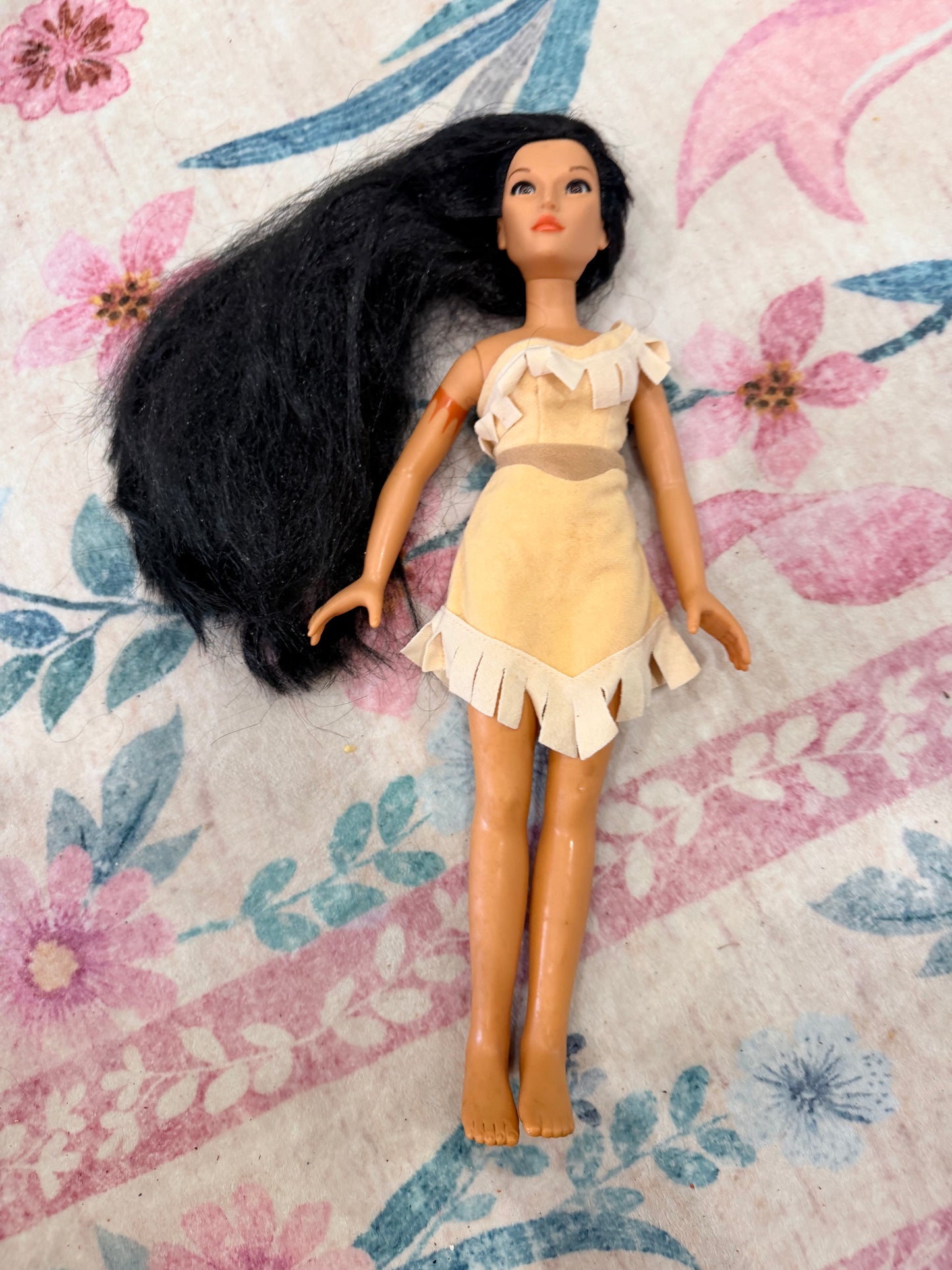 Vintage applause Pocahontas doll