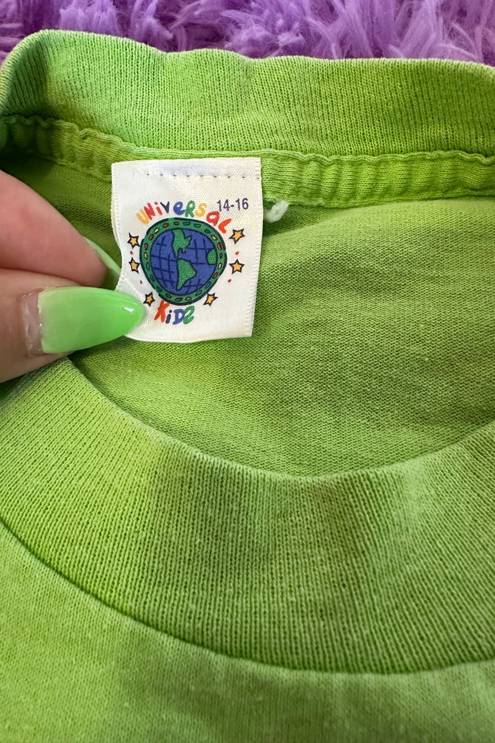 RARE UNIVERSAL KIDS ALLEGRAS WINDOW TEE*