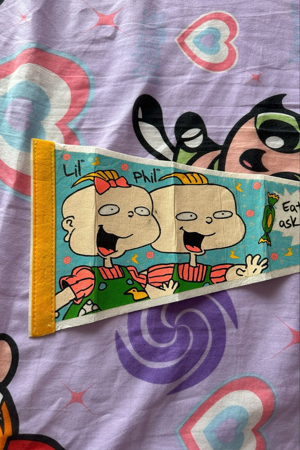 90’S PHIL AND LIL FLAG*
