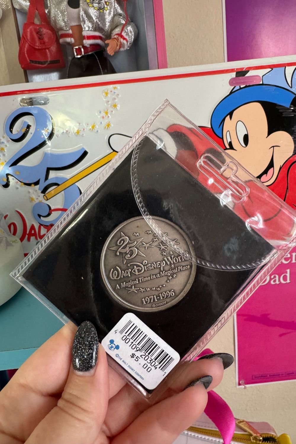 DISNEY WORLD 25TH ANNIVERSARY MEDALLION*