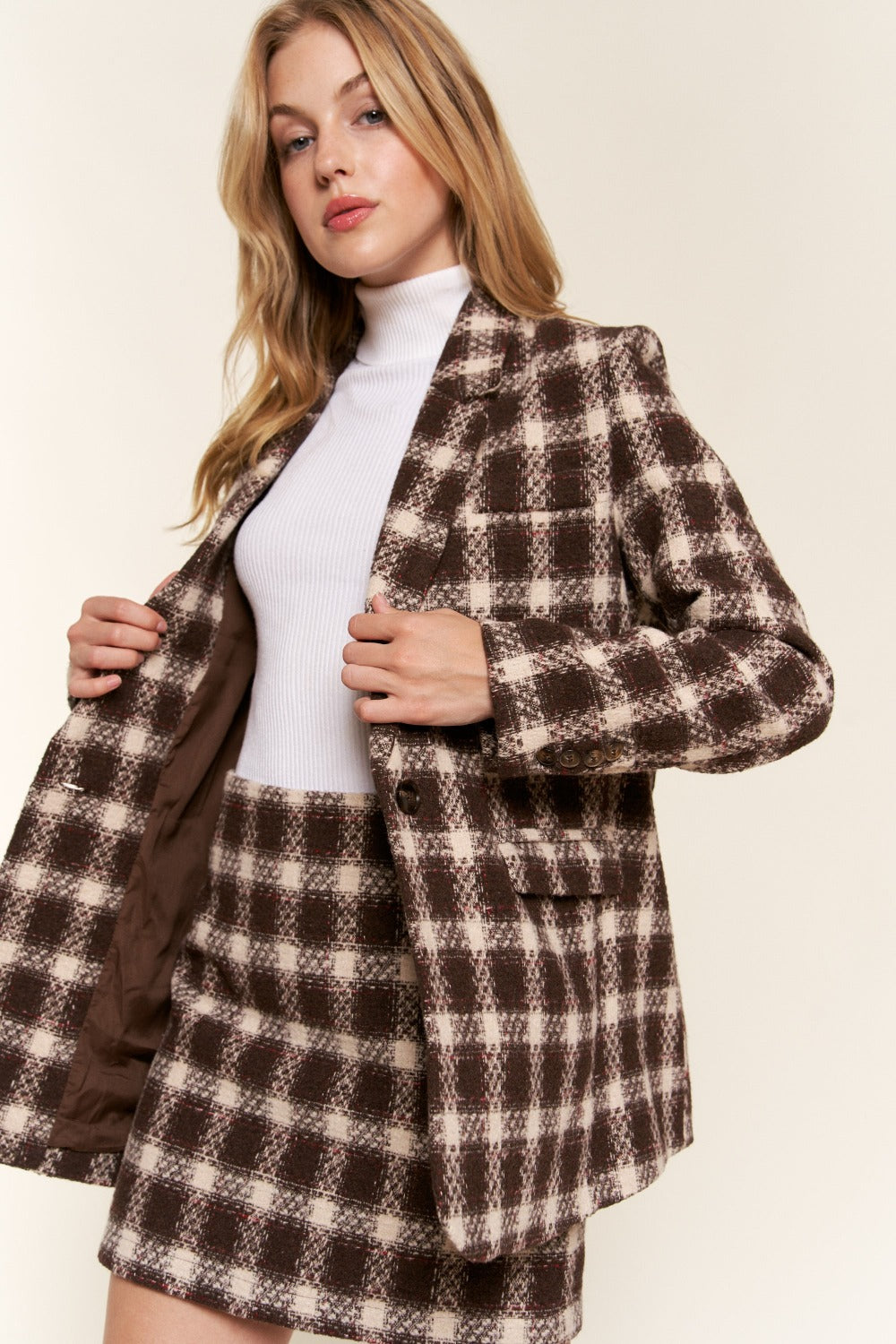 GET A CLUE PLAID BRUSHED ONE BUTTON BLAZER