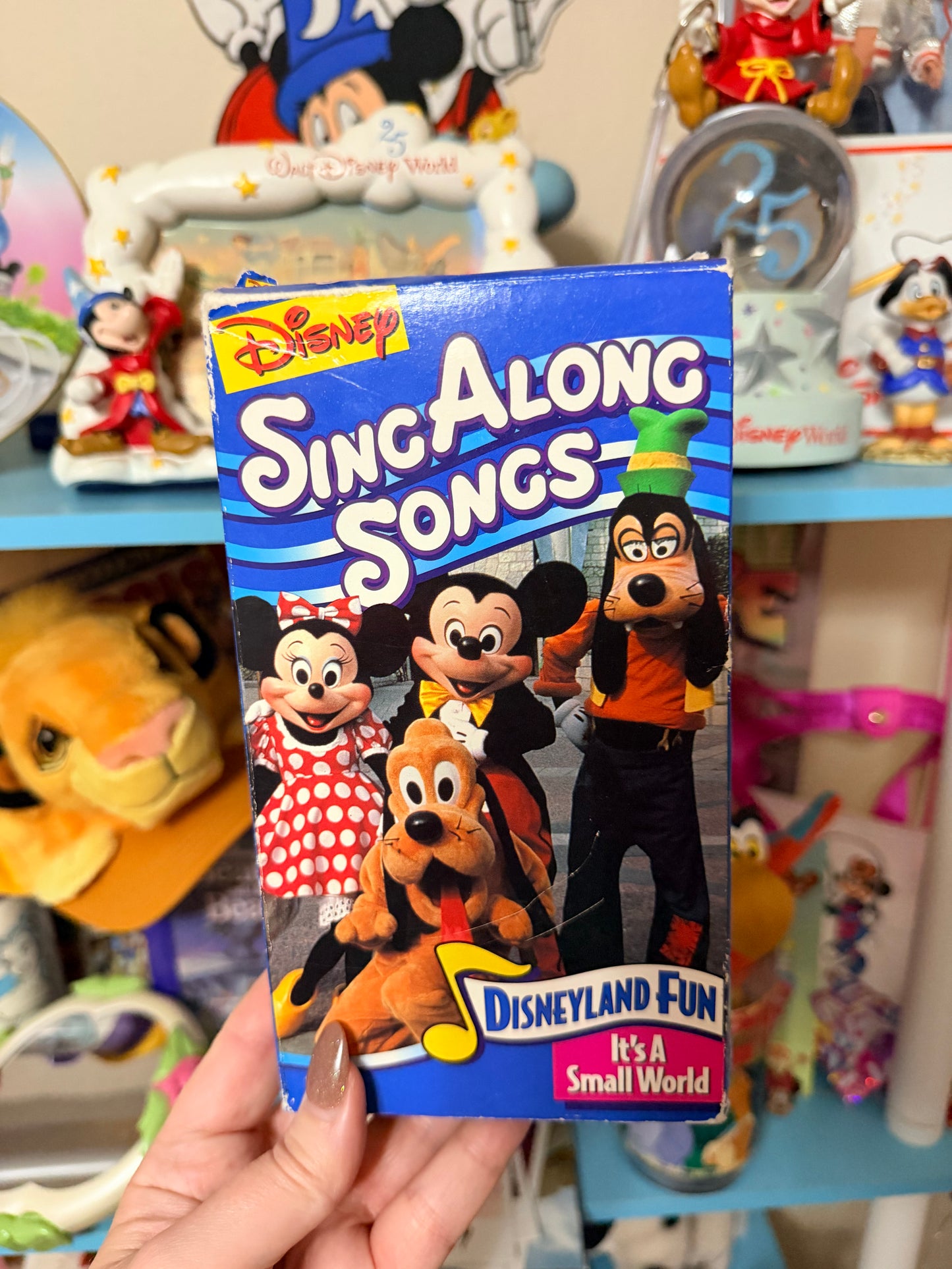 Disney Sing Along Songs Disneyland Fun: it’s a small world