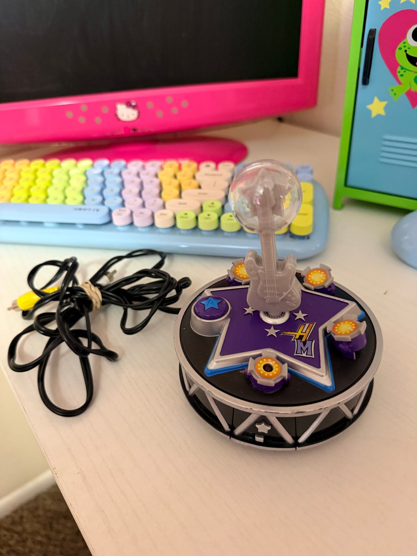 Hannah Montana Guitar Plug it in and Play TV Games