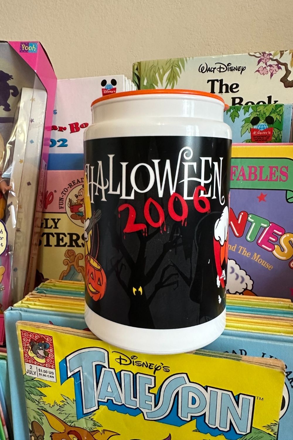 2006 DISNEY HALLOWEEN THERMOS*