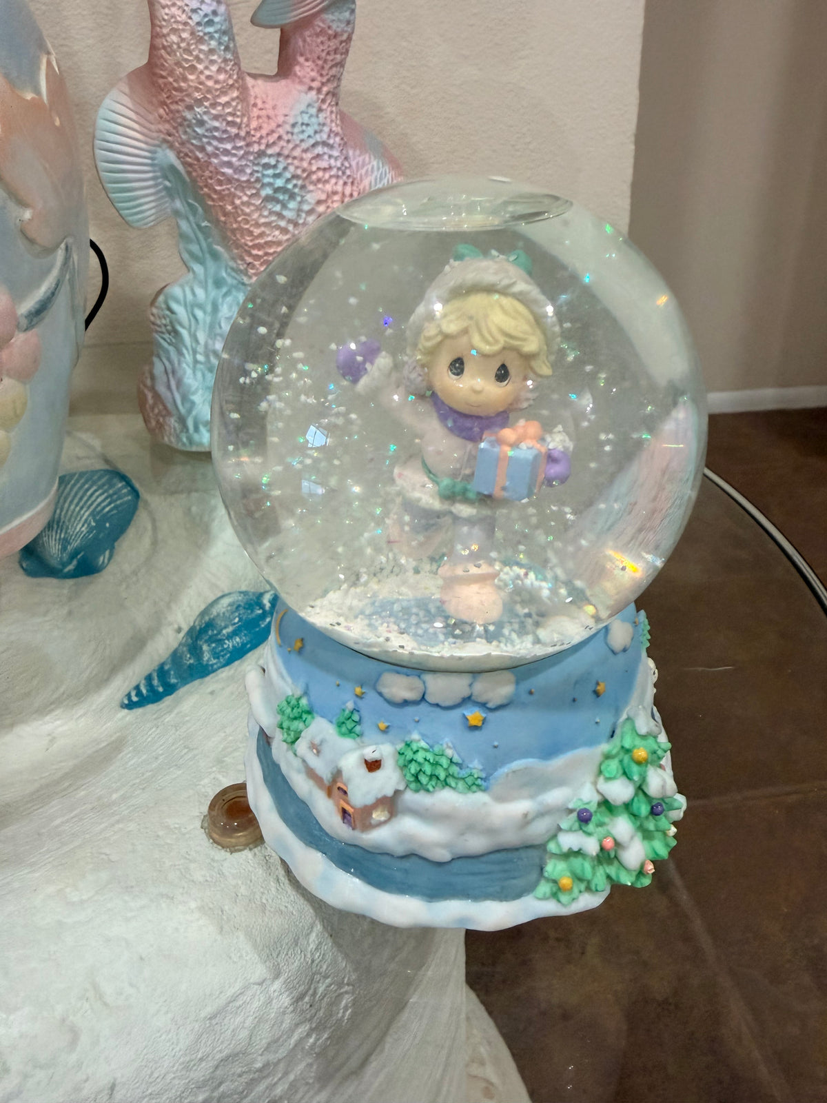 Precious moments “Skater Waltz” snow globe