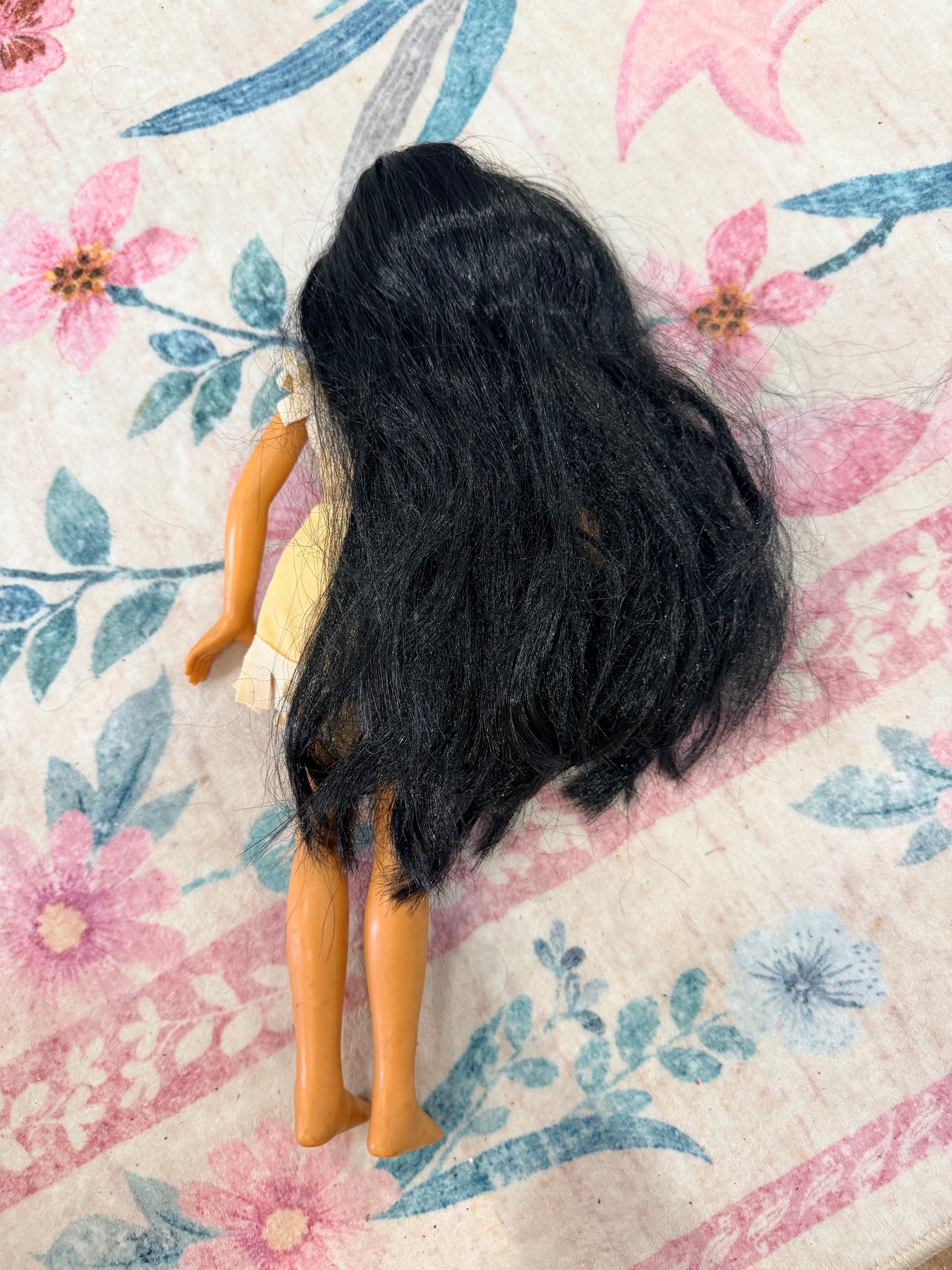 Vintage applause Pocahontas doll