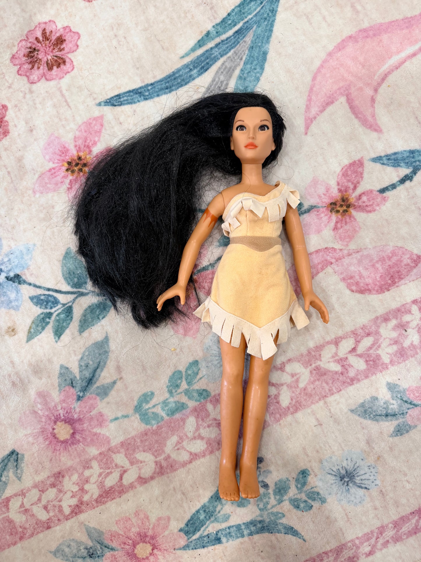 Vintage applause Pocahontas doll