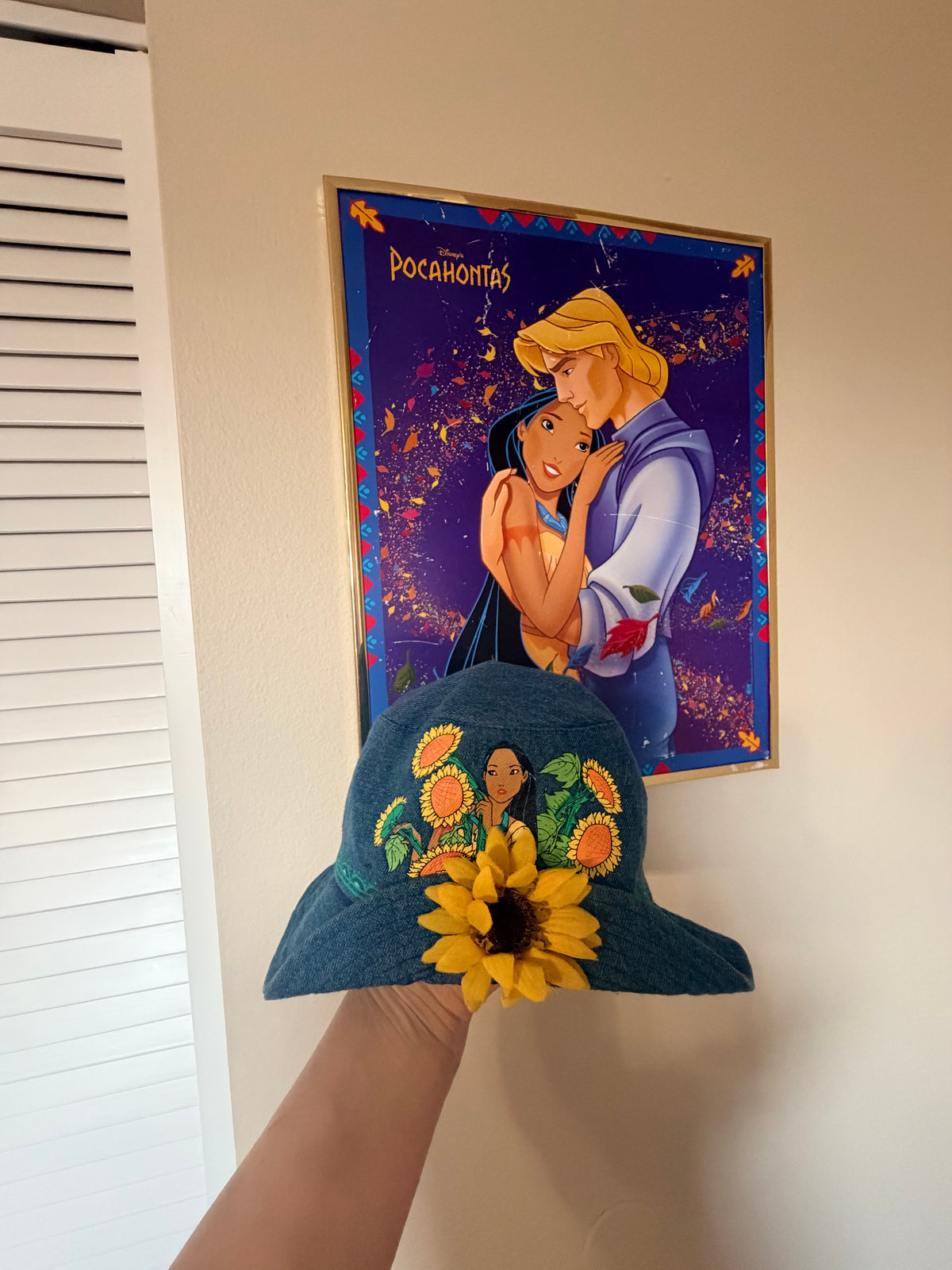 Rare vintage Pocahontas denim with flower 90’s bucket hat - toddlers/kids